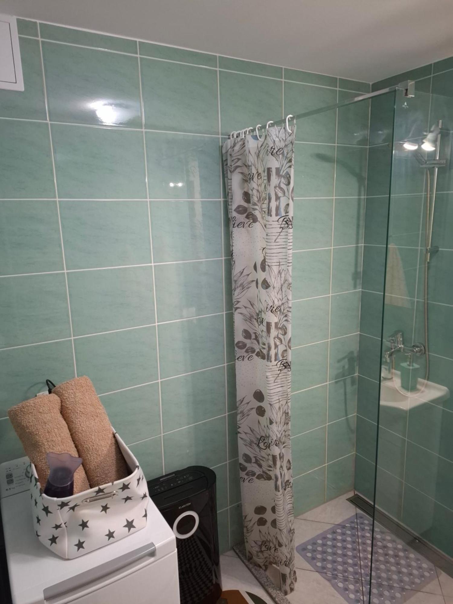 Apartma B & O イドリヤ エクステリア 写真